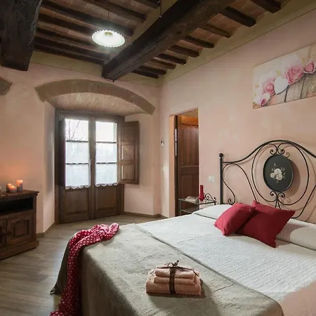 Ferienhaus Fuer 19 Personen In Cignano, Trasimenischer See Cortona